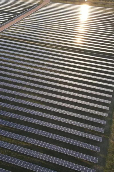 4v